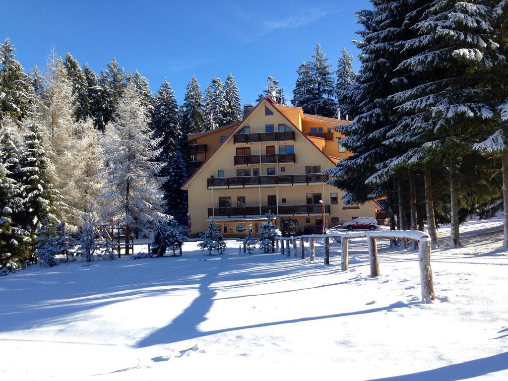 Ski Apartmany Spiezovec Donovaly Exterior foto